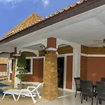 Villa Valery Close To The Beach